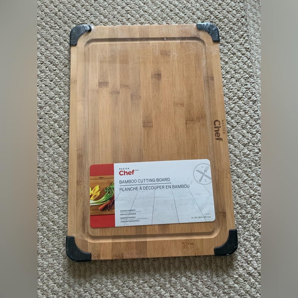 NWT Master Chef Bamboo Wooden Cutting Board 12 x 18”